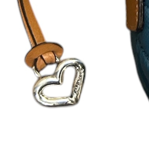 Brighton Kira Heart bag MINT/NEW condition- smaller crossbody beautiful blue - Picture 12 of 12